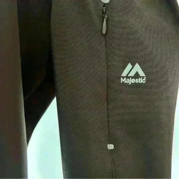 Cleveland browns quarter zip with sleeve pocket - Picture 4 of 5